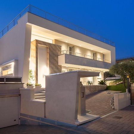 Villa Aurora-Holiday Home Apt3 باردولينو المظهر الخارجي الصورة